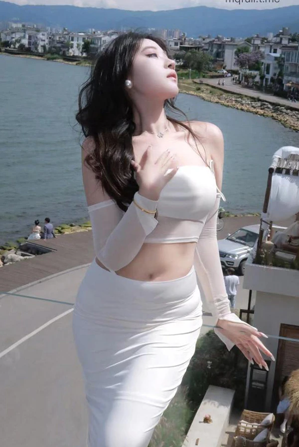 抖音网红美女@鹅鹅私拍铁粉诱惑+尺度合集