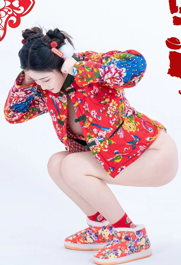 极品女神年年蛇来运转美女福娃无圣光图集2